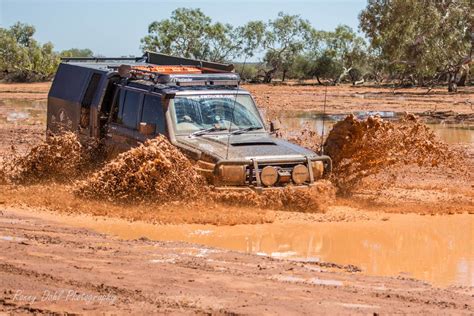 cleaning mud trader|4x4 mud cleaning after mugging.